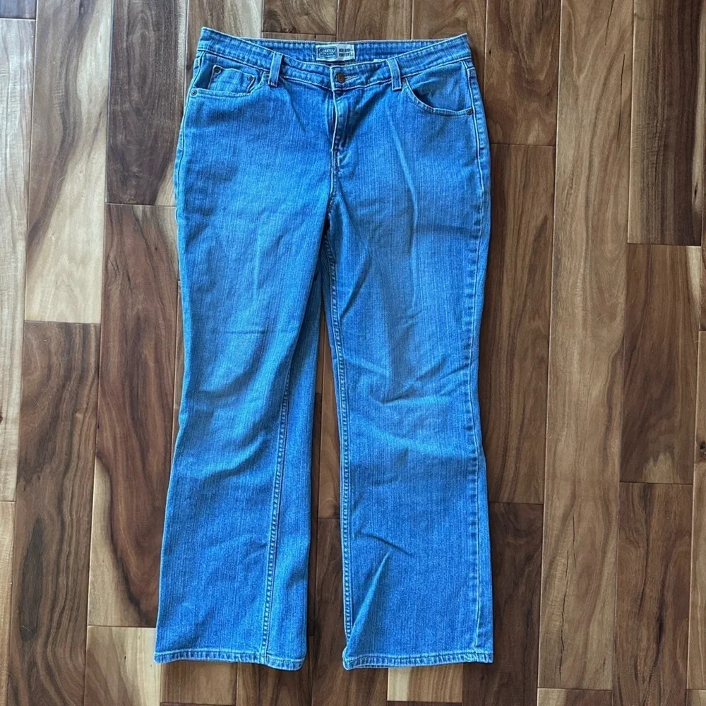 Signature by Levi Strauss Mid Rise Bootcut Jeans size 14
